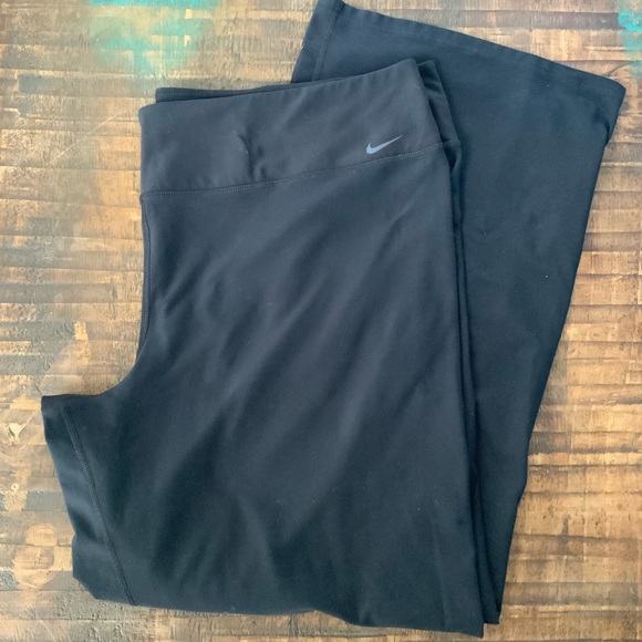 Nike Pants - Nike Dri Fit    Plus Size